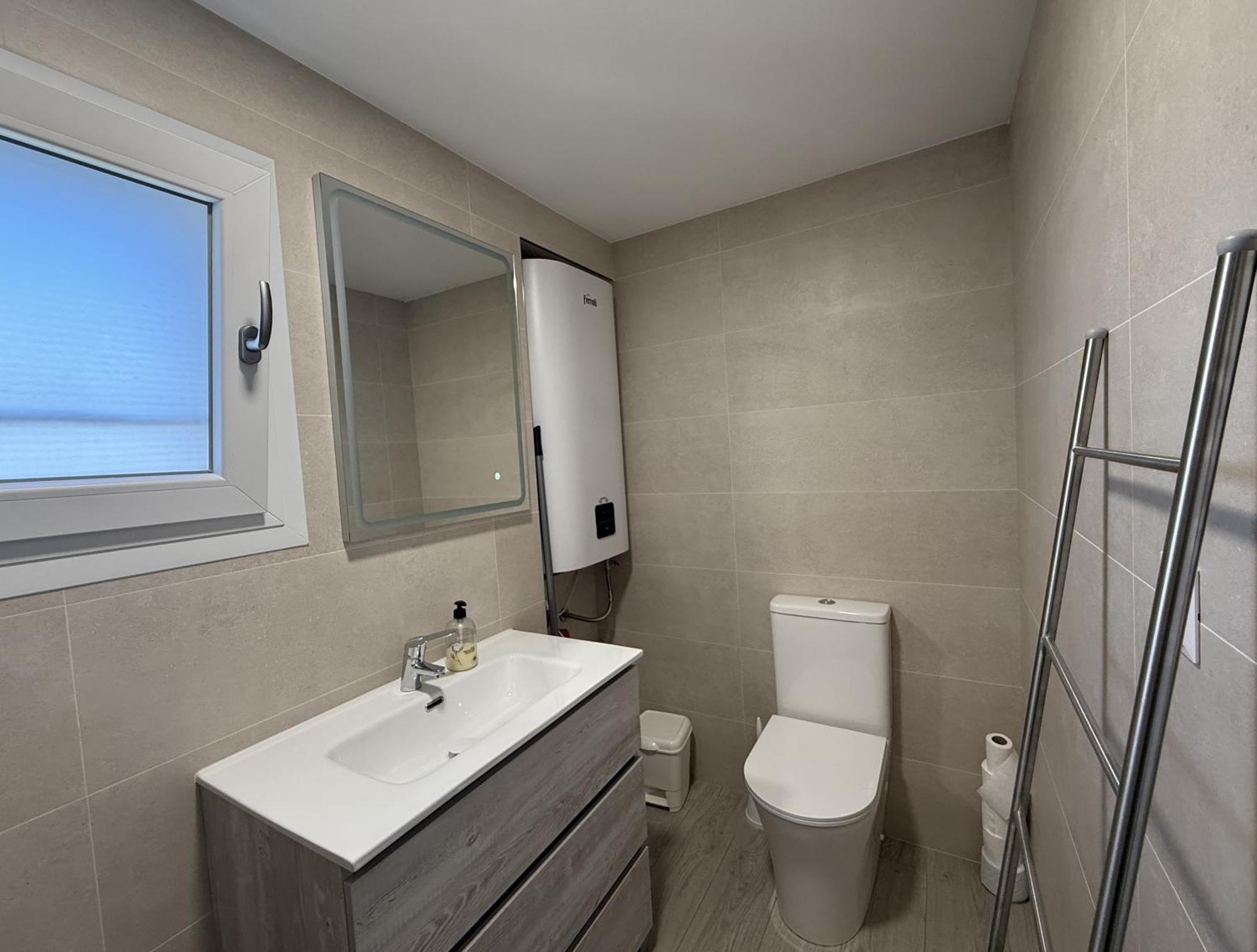 R39 Modern One Bedroom Alcantara ลากาลาเดมิฮาส ภายนอก รูปภาพ